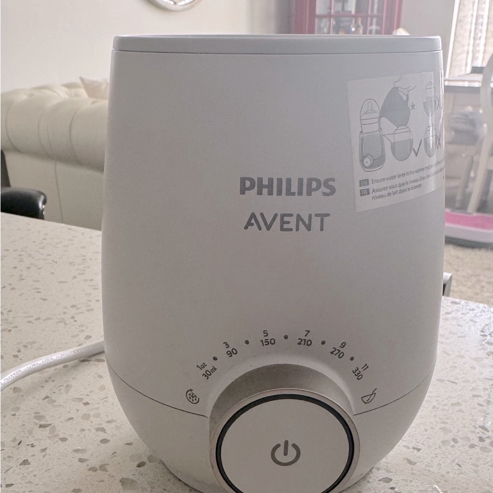 Philips Avent Bottle Warmer - Gray. Gently used. Looks new. Quick to heat. Dial.